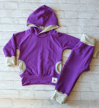 Load image into Gallery viewer, Groovy Grape GWM Hoodie

