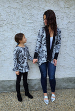 Load image into Gallery viewer, Sparkle Floral Girls Peplum Top

