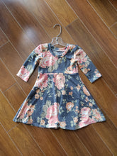 Load image into Gallery viewer, Gwm dresses - Assorted florals

