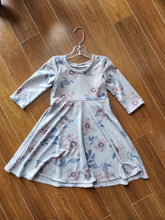 Load image into Gallery viewer, Gwm dresses - Assorted florals
